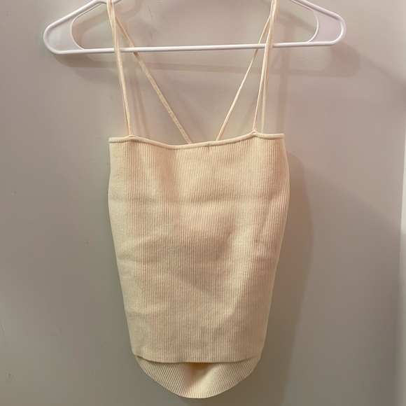 Cream ribbed halter top 🍨 - Picture 4 of 4